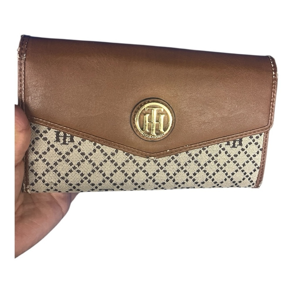 Tommy Hilfiger Brown and White Women's Clutch - Picture 6 of 8